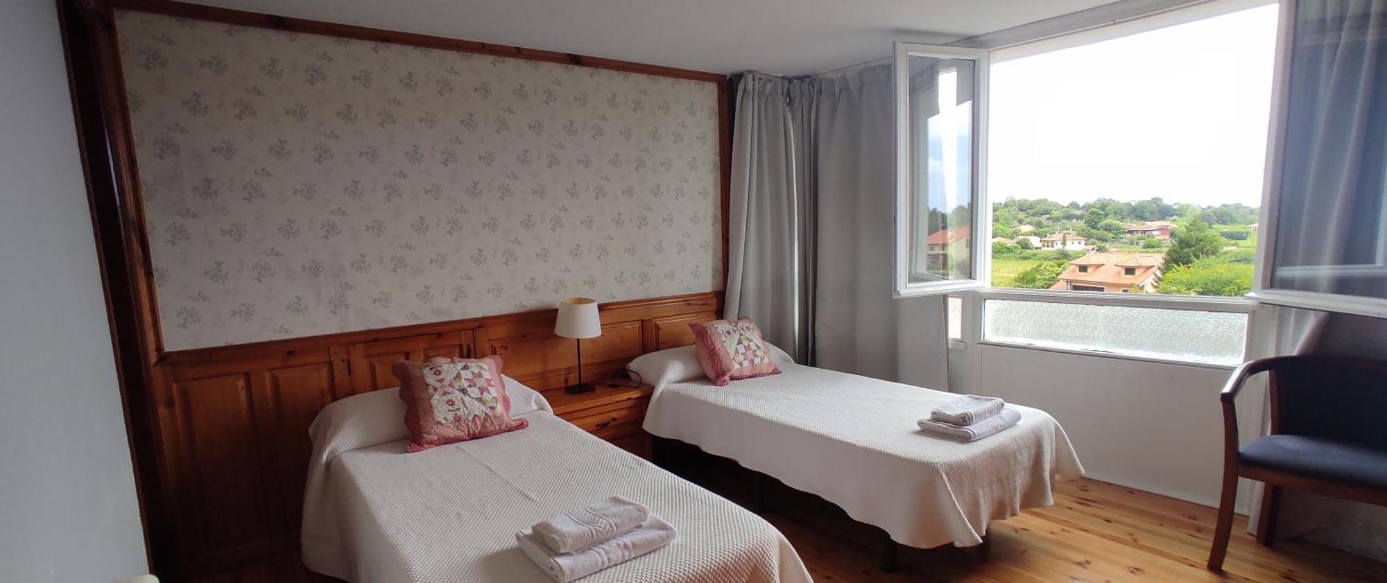 Apartamentos El Jornu Llanes Exteriör bild